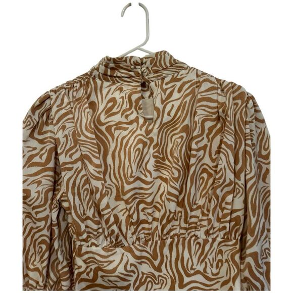 Song of Style Revolve Teagan Top in Zebra Multiple Size S Retro Puff Sleeve - Picture 8 of 8